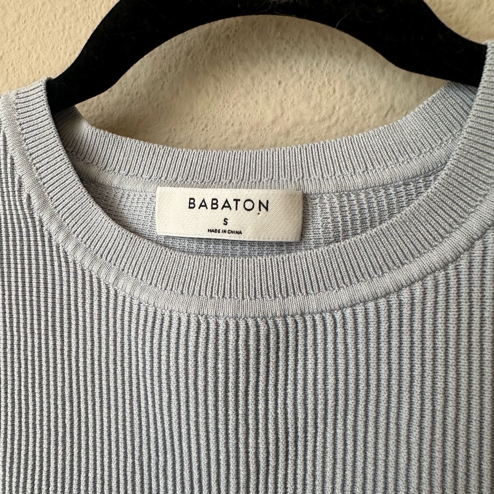 Babaton (Aritzia) Light Blue Sleeveless Top Size Small - Picture 3 of 6